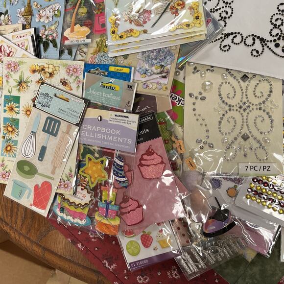 Scrapbooking Stickers Huge Lot Rhinestones Puffy Dimensional 100 Packs - Picture 6 of 8